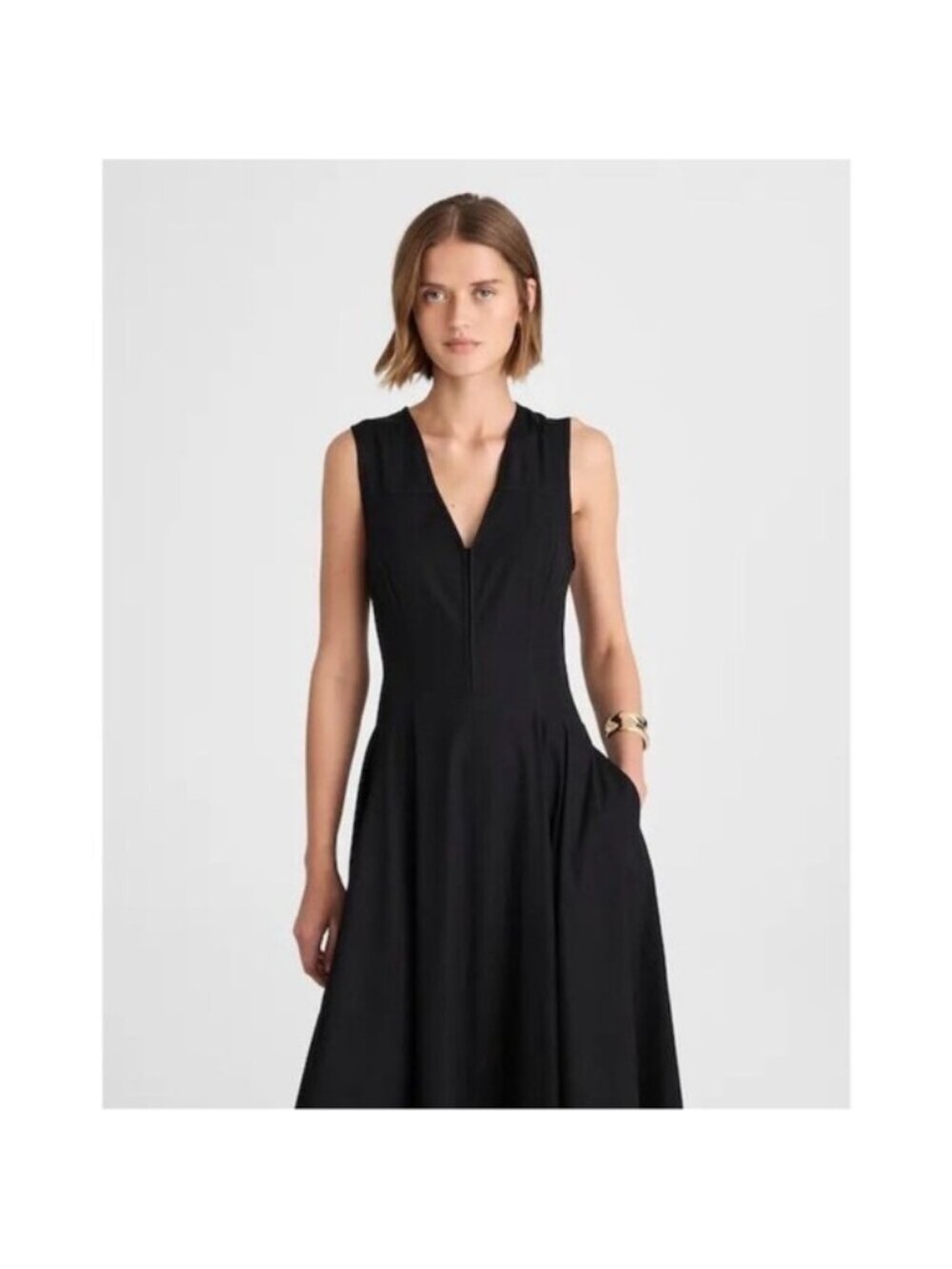 Classic Black Sleeveless V-Neck Midi Dress